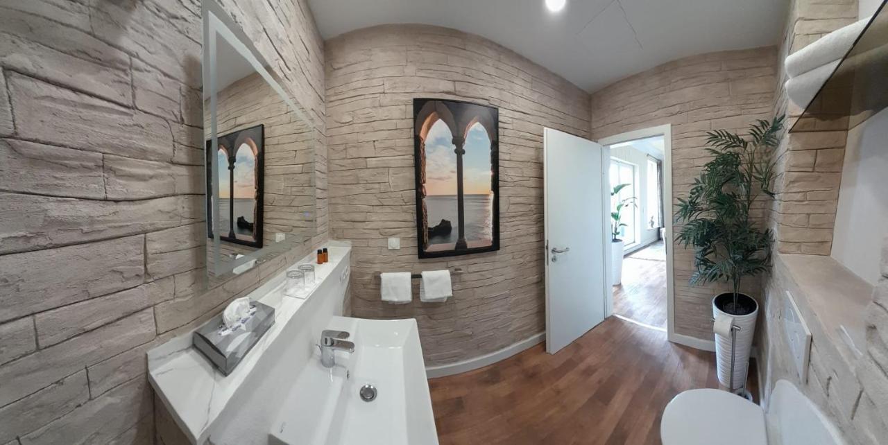 Hotel Garni Am Schloss Kottenheim ภายนอก รูปภาพ